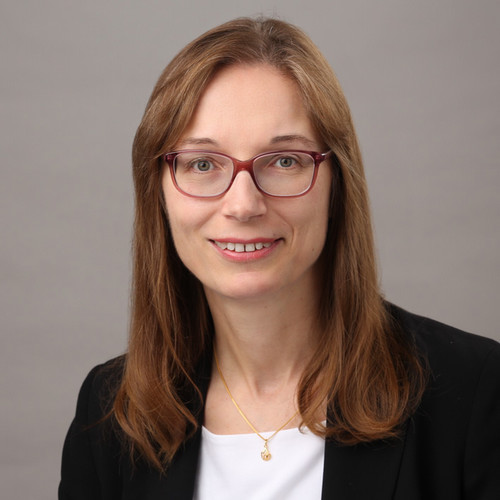 Maria Arbatskaya Headshot